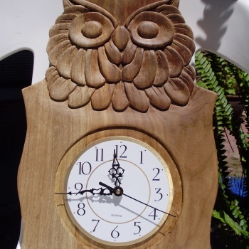 reloj hecho en petiriby