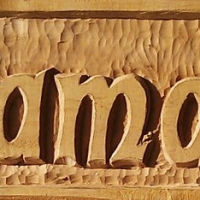 Rótulos tallados madera