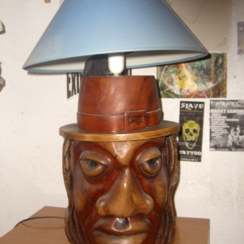 lampara de brujo hecha de eucalipto murciano
